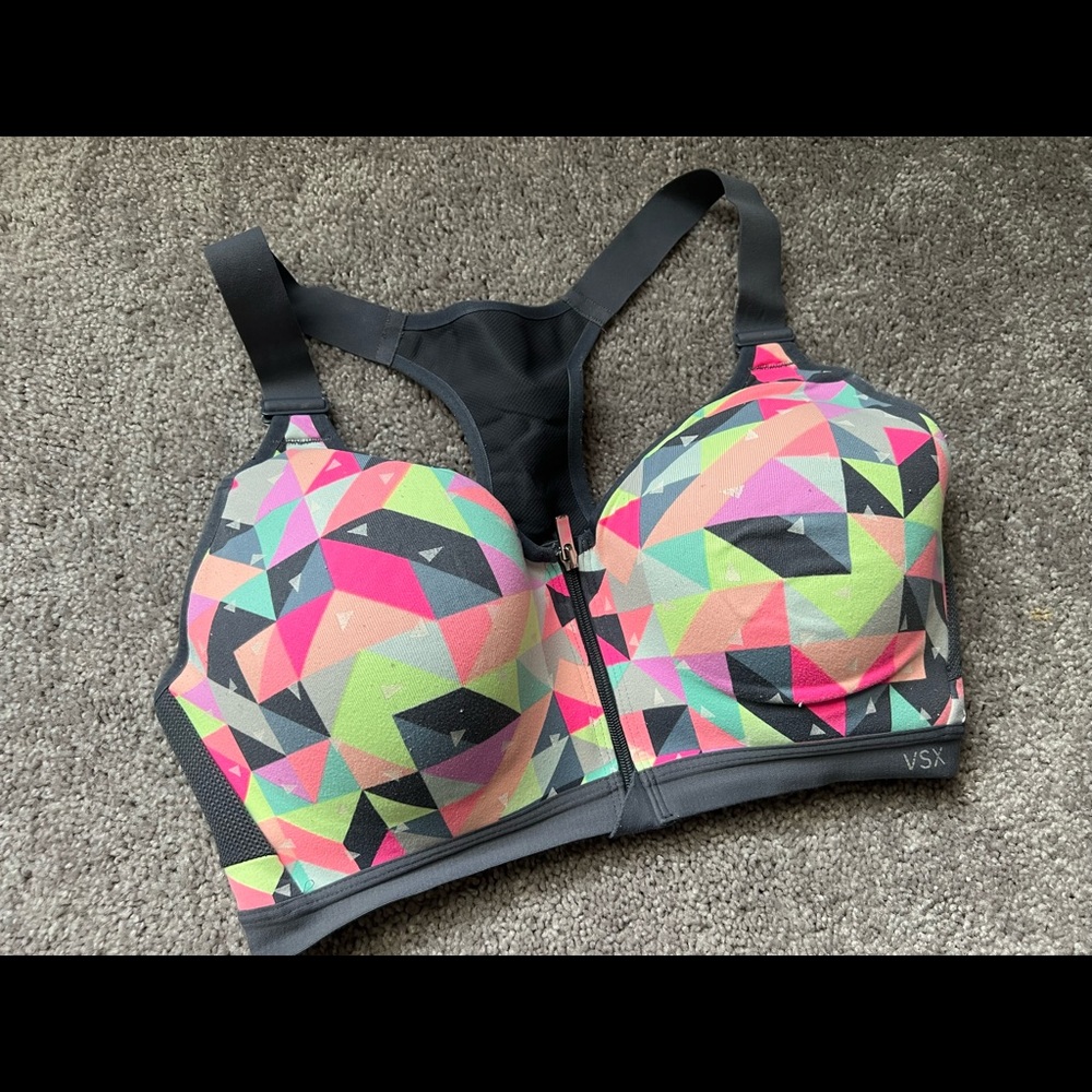 Knockout By Victoria's Secret Maximum Support Front-Close Sport Bra